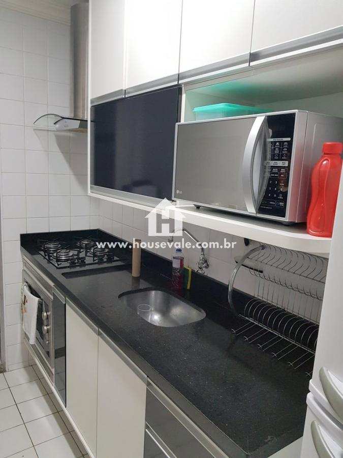 Apartamento à venda com 3 quartos, 72m² - Foto 2