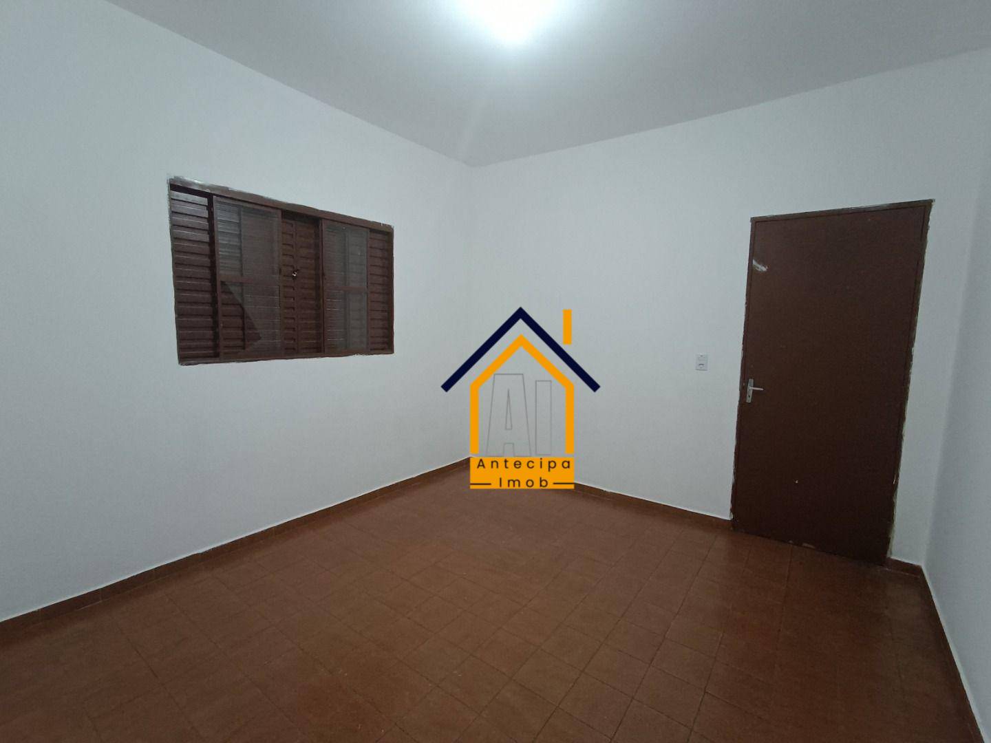 Casa à venda com 2 quartos, 60m² - Foto 13