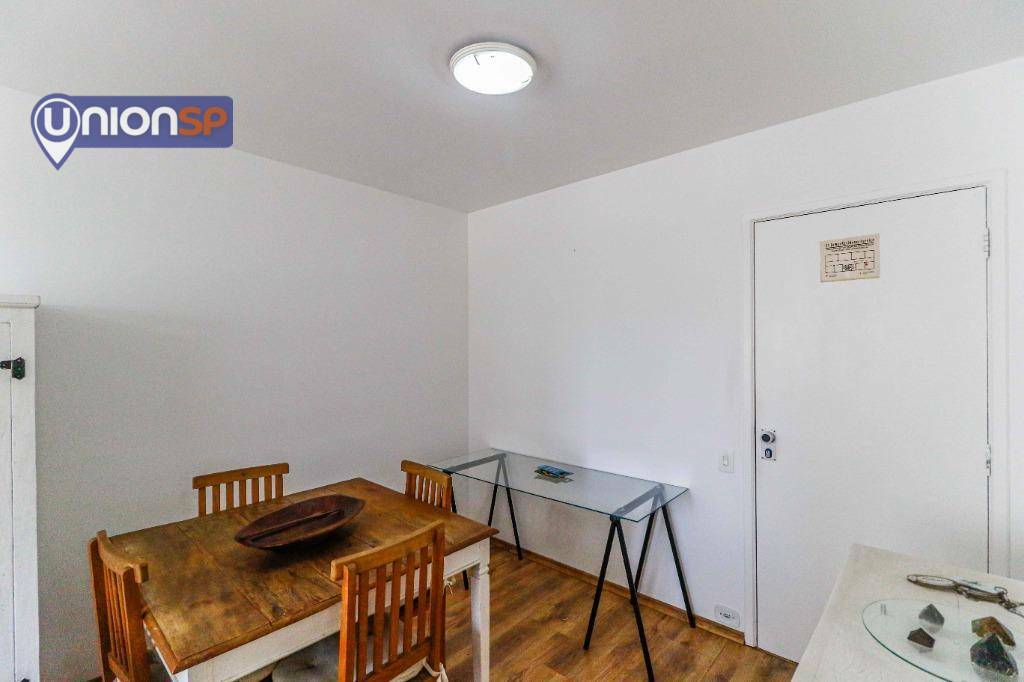 Apartamento à venda com 1 quarto, 45m² - Foto 9