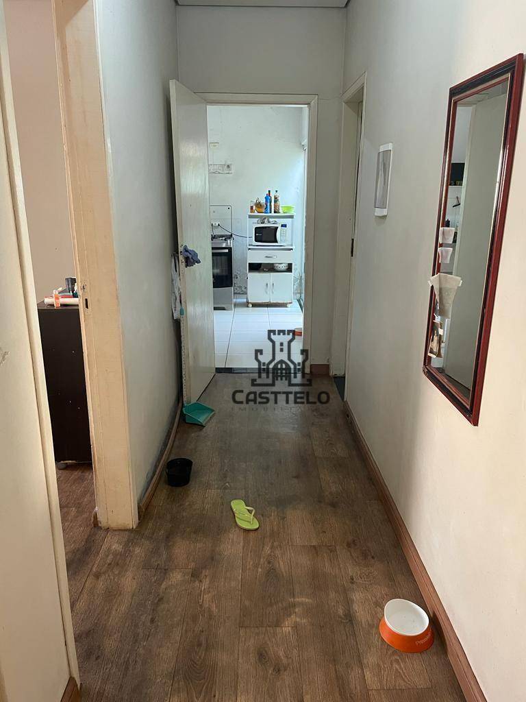 Casa à venda com 4 quartos, 164m² - Foto 4