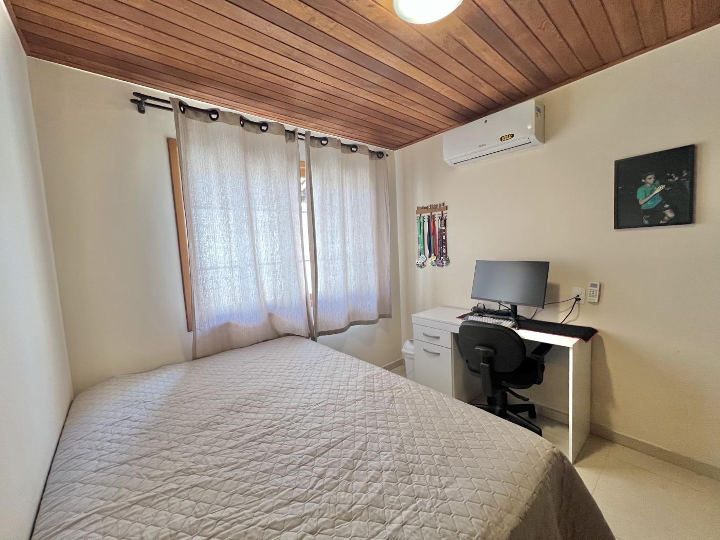 Casa à venda com 4 quartos, 185m² - Foto 30