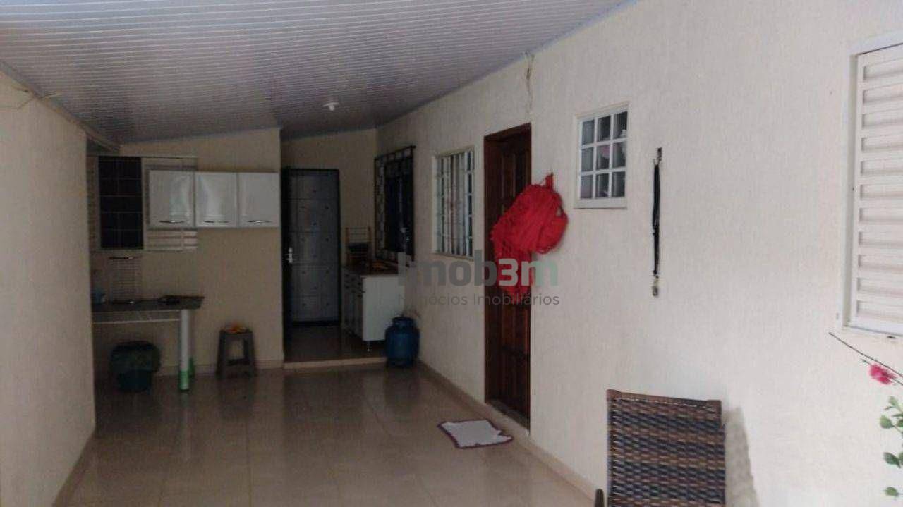 Casa à venda com 2 quartos, 177m² - Foto 4