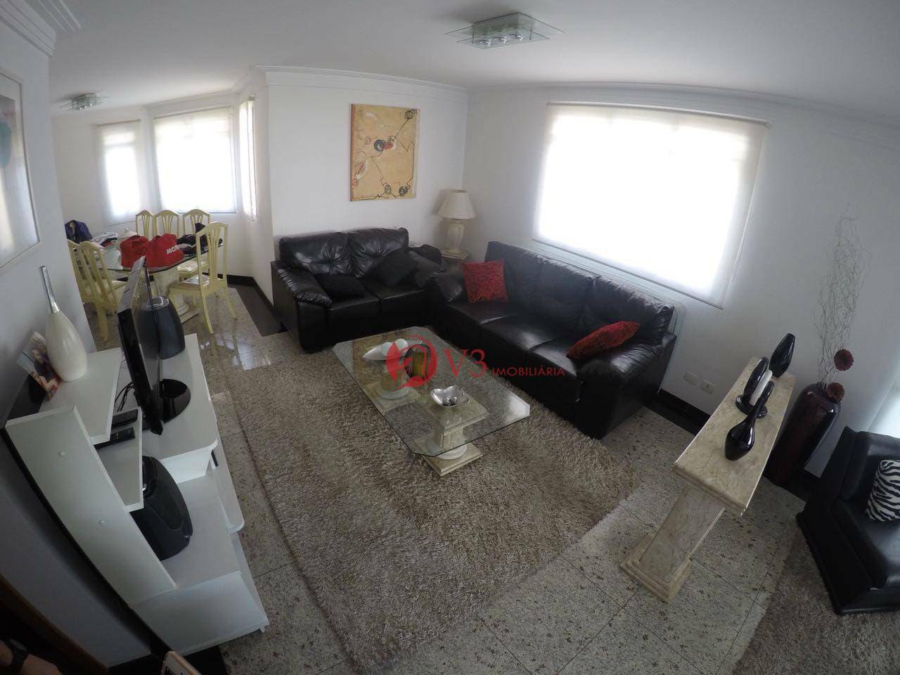 Apartamento à venda com 3 quartos, 150m² - Foto 3