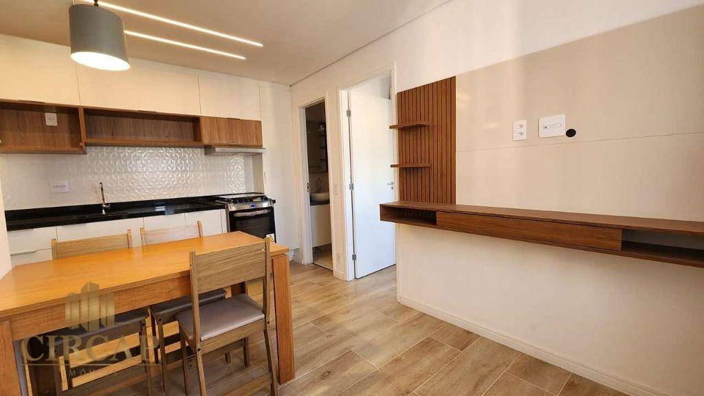 Apartamento à venda com 2 quartos, 33m² - Foto 2