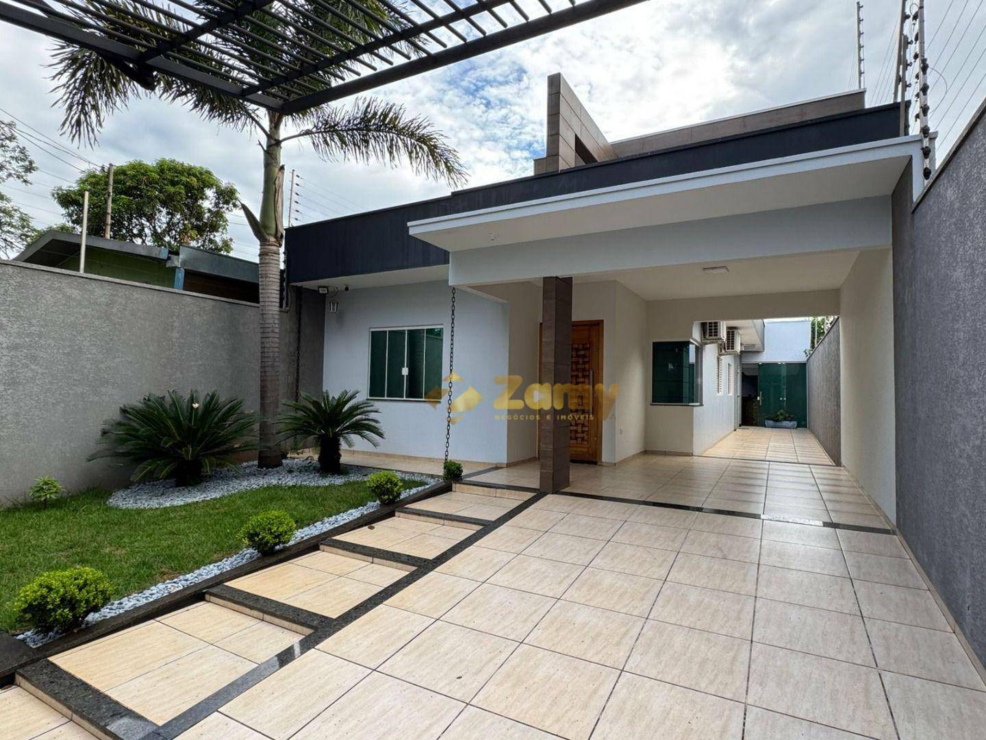 Casa, 3 quartos, 202 m² - Foto 1