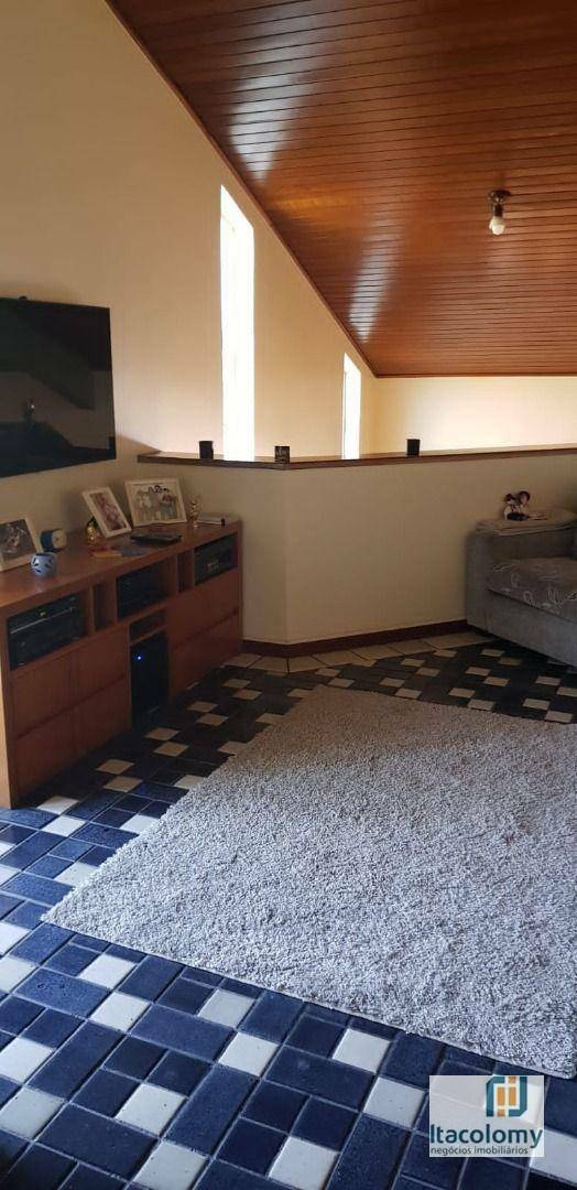 Casa de Condomínio à venda com 3 quartos, 300m² - Foto 6