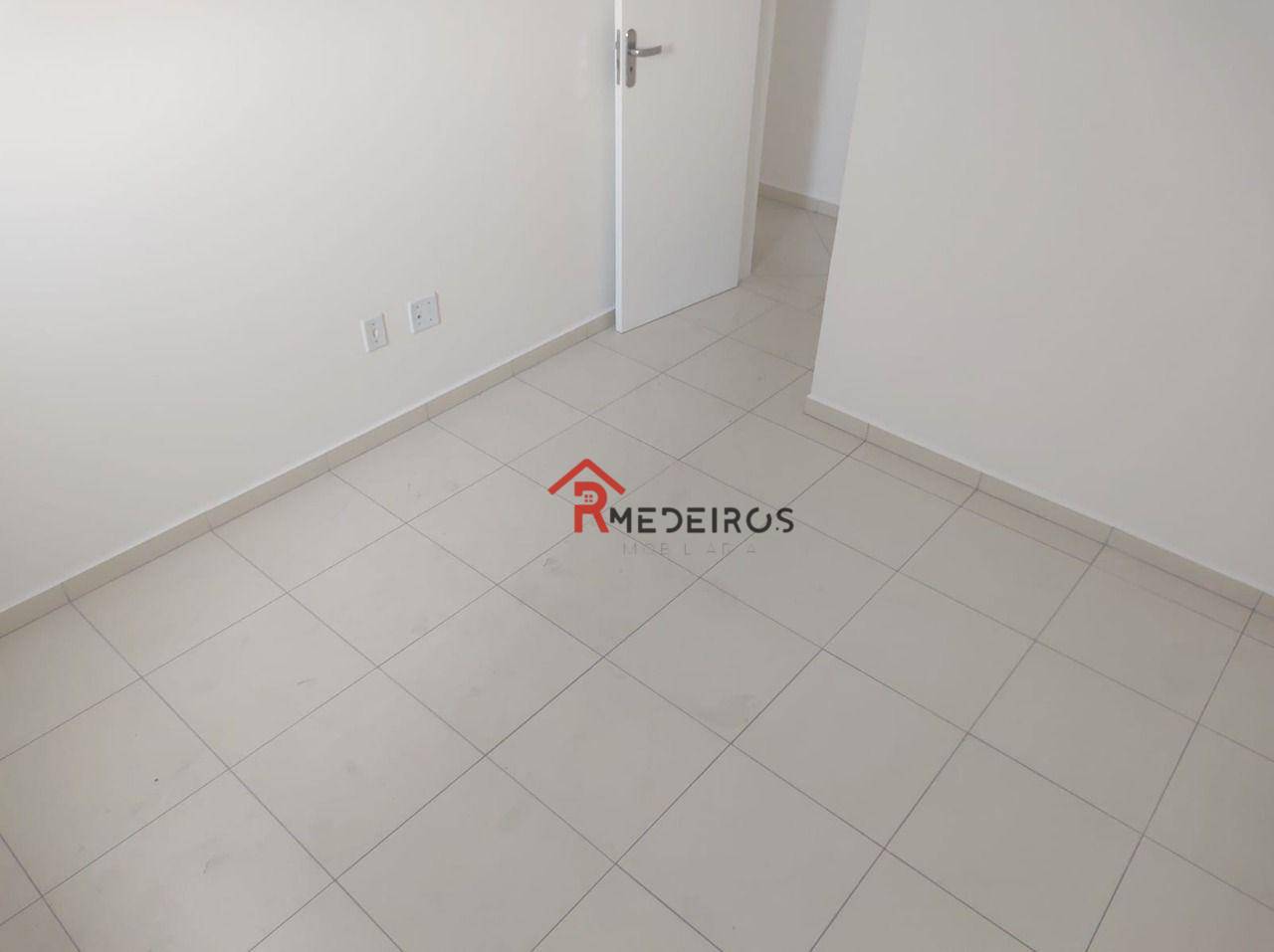 Apartamento à venda com 2 quartos, 49m² - Foto 11