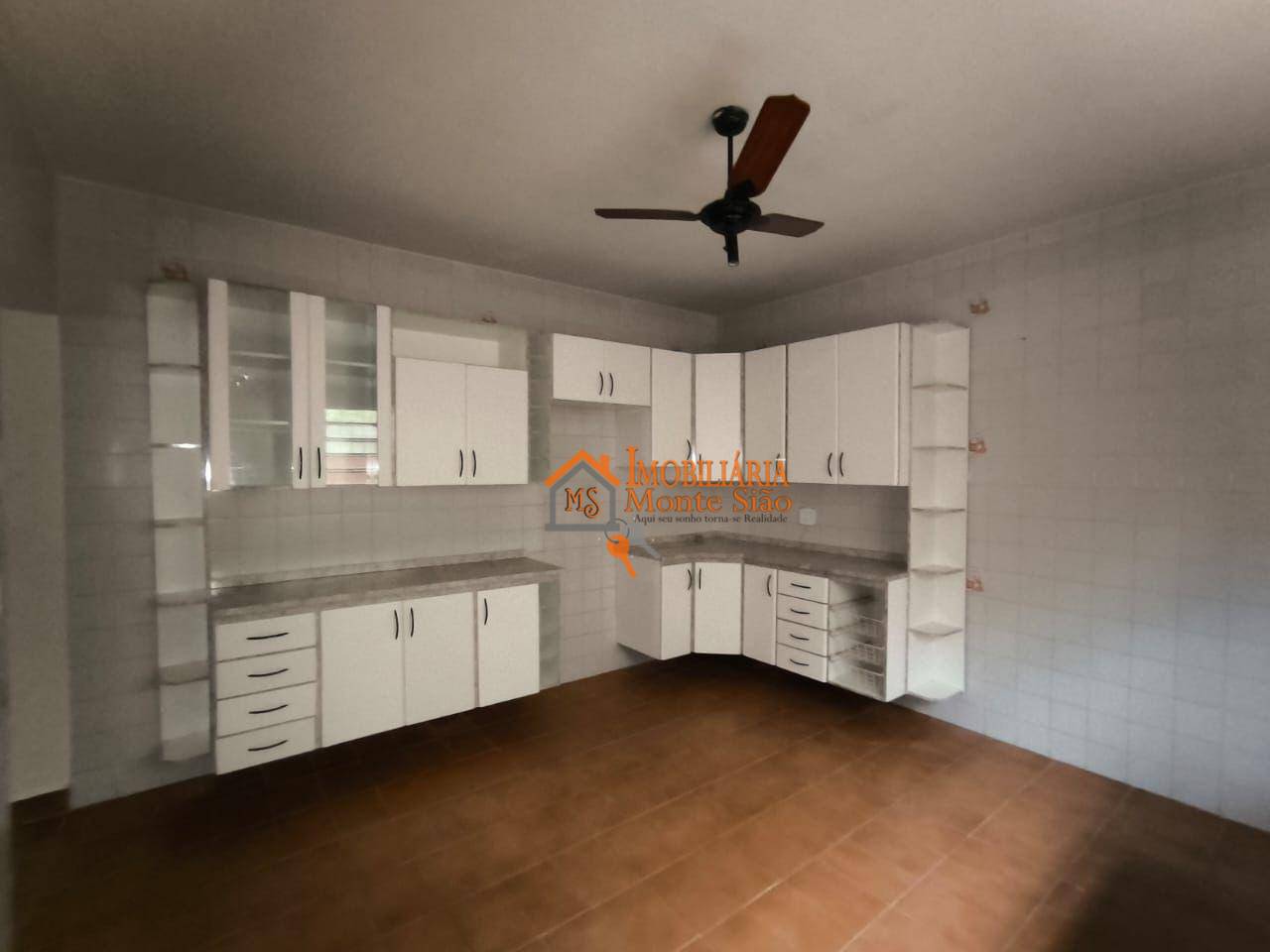 Casa para alugar com 3 quartos, 125m² - Foto 9