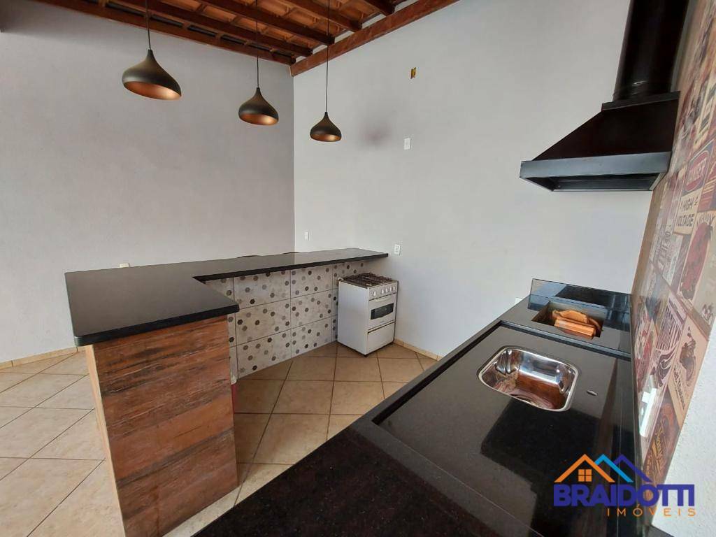 Casa à venda com 3 quartos, 204m² - Foto 29