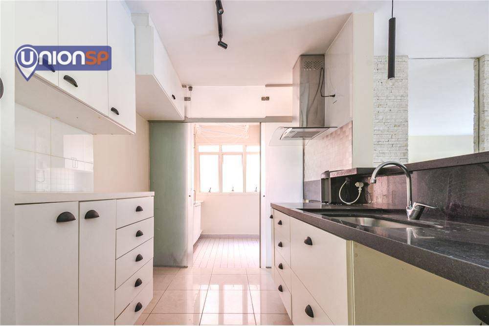 Apartamento à venda com 3 quartos, 94m² - Foto 12