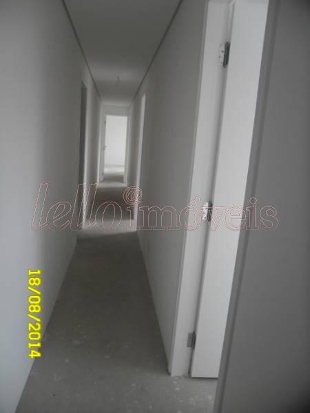 Apartamento para alugar com 4 quartos, 225m² - Foto 7