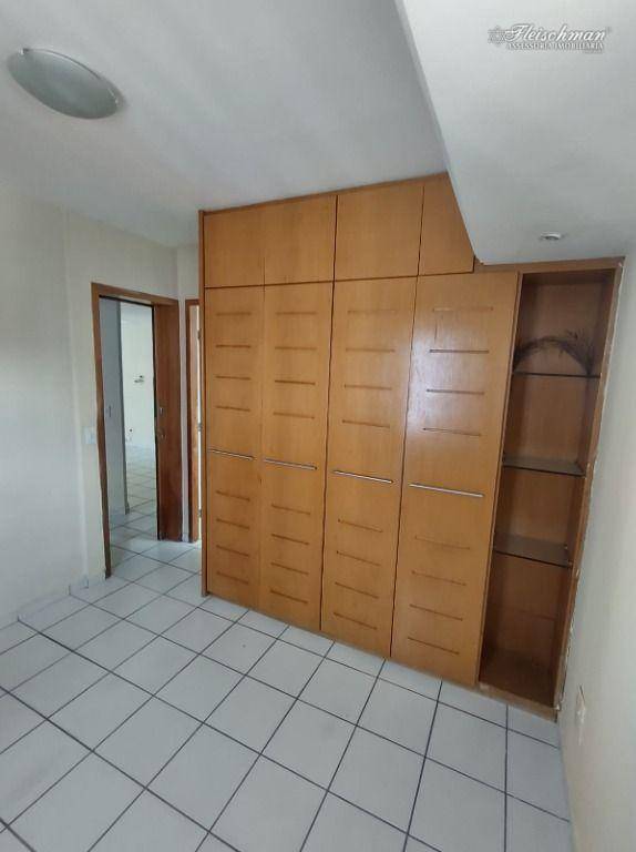 Apartamento para alugar com 2 quartos, 75m² - Foto 25