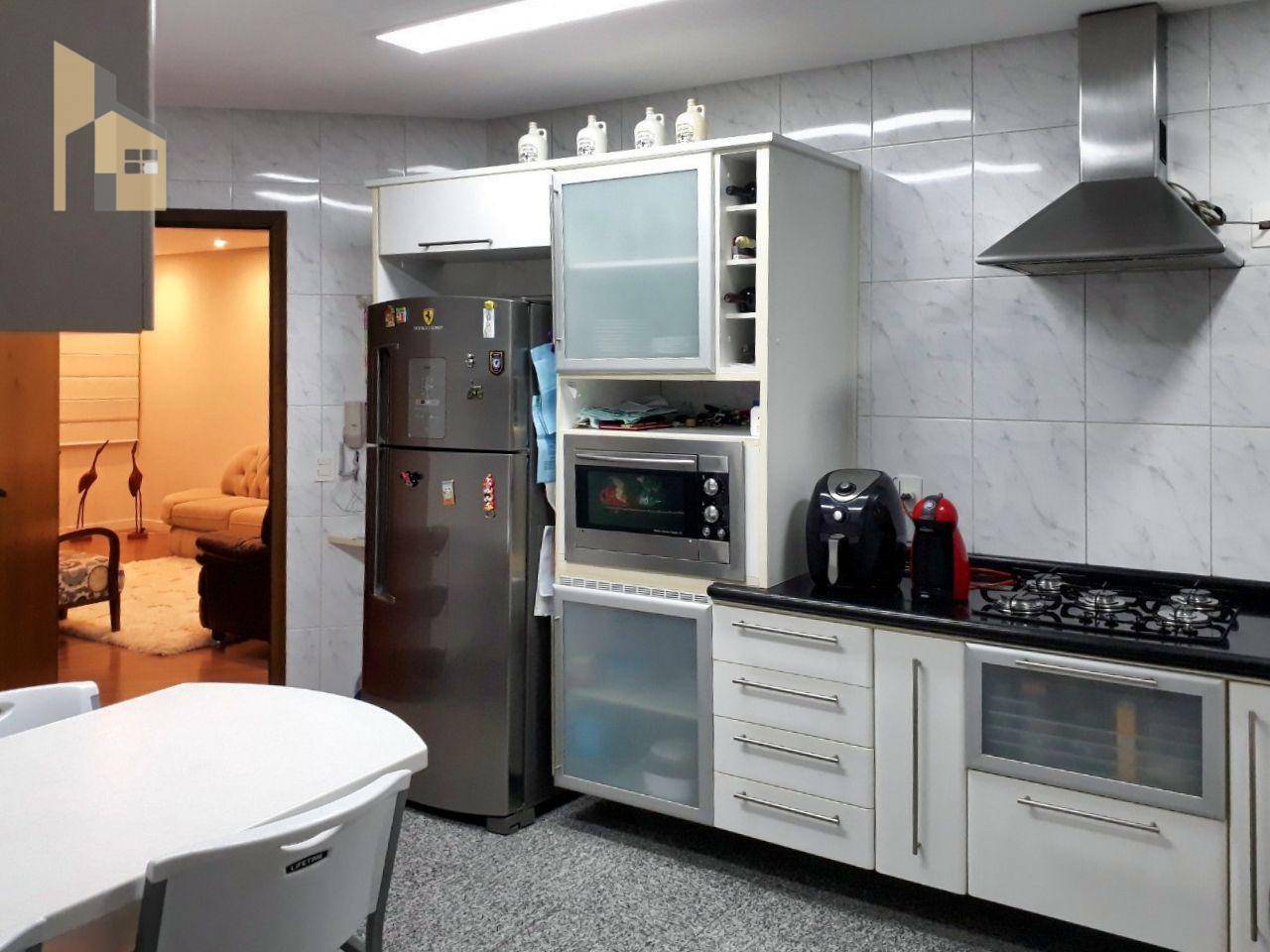 Apartamento à venda com 3 quartos, 145m² - Foto 16