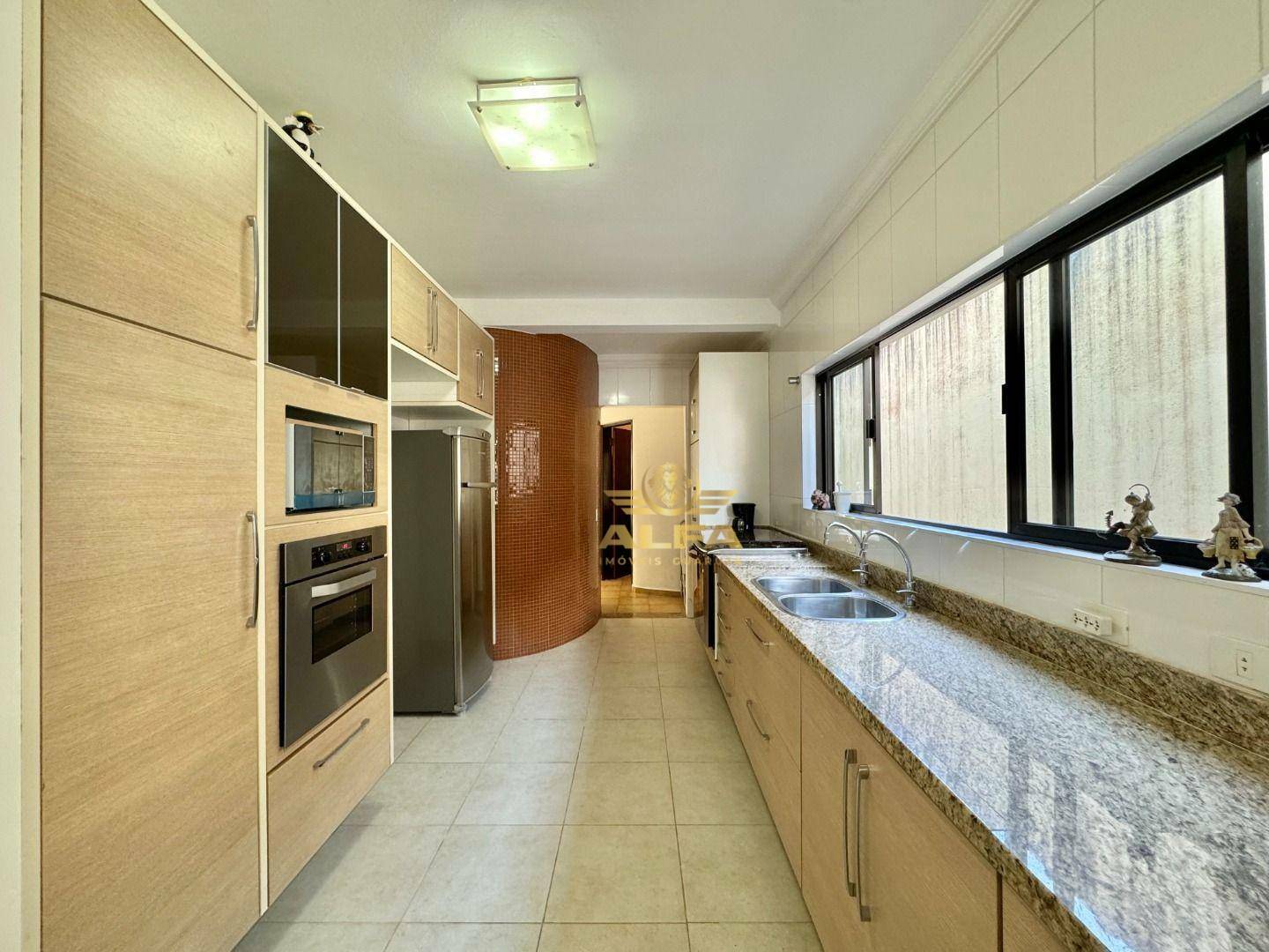 Casa à venda com 4 quartos, 282m² - Foto 26