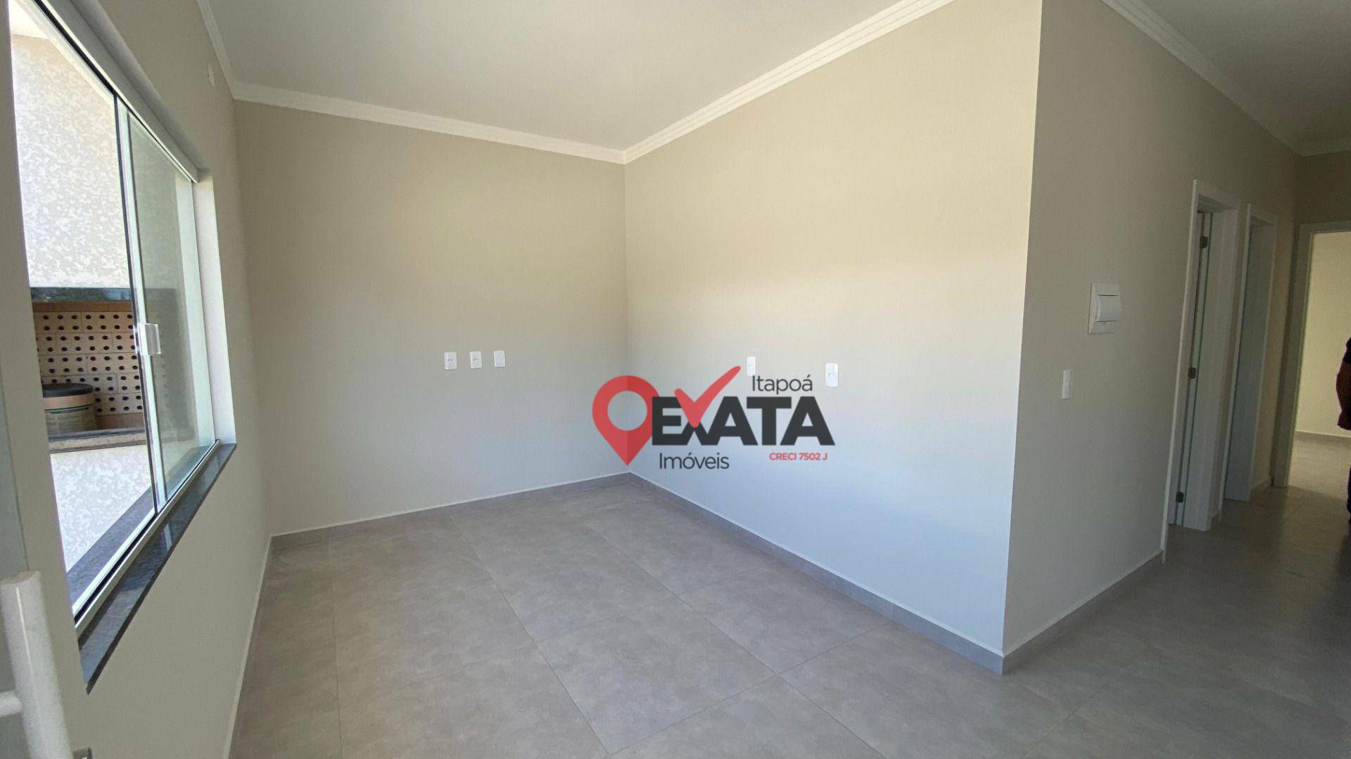 Casa à venda com 3 quartos, 65m² - Foto 3