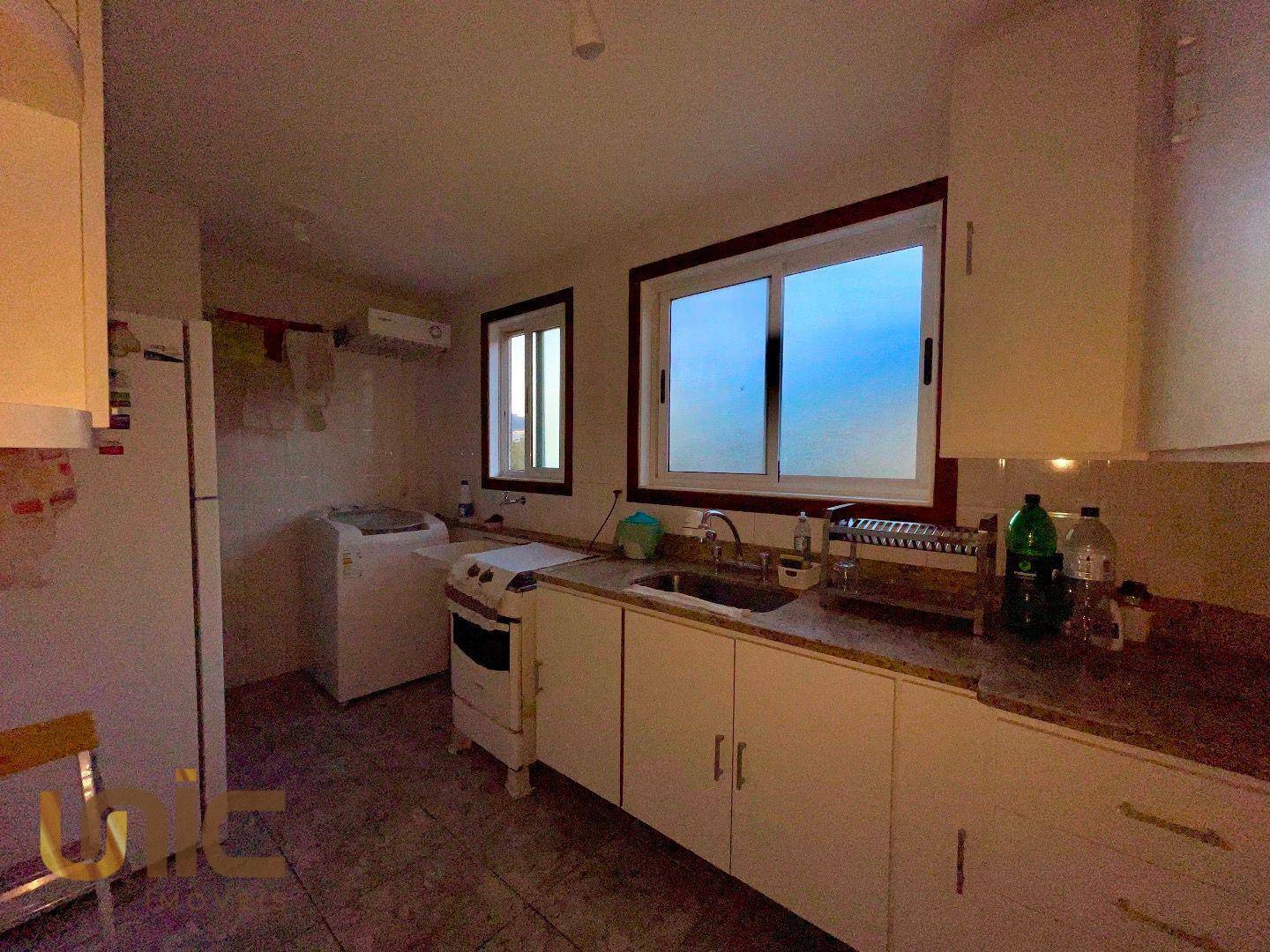 Apartamento à venda com 2 quartos, 62m² - Foto 14