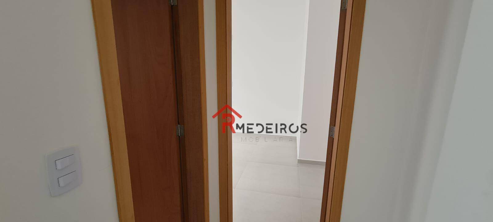 Apartamento à venda com 1 quarto, 44m² - Foto 9