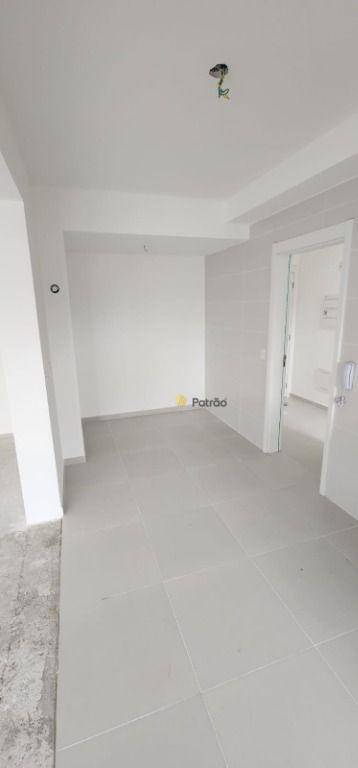 Apartamento à venda com 3 quartos, 165m² - Foto 13