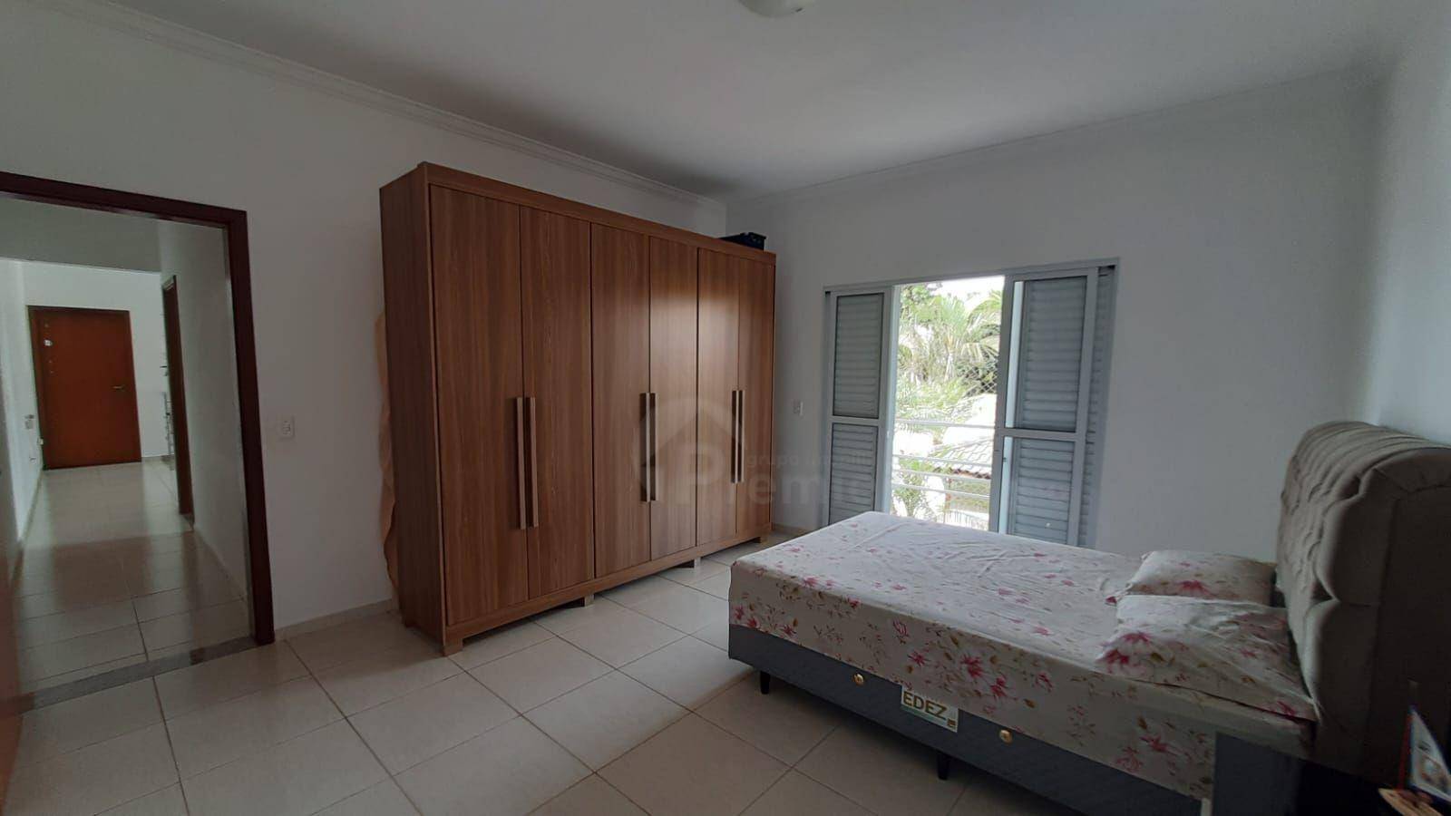 Chácara à venda com 3 quartos, 300m² - Foto 42