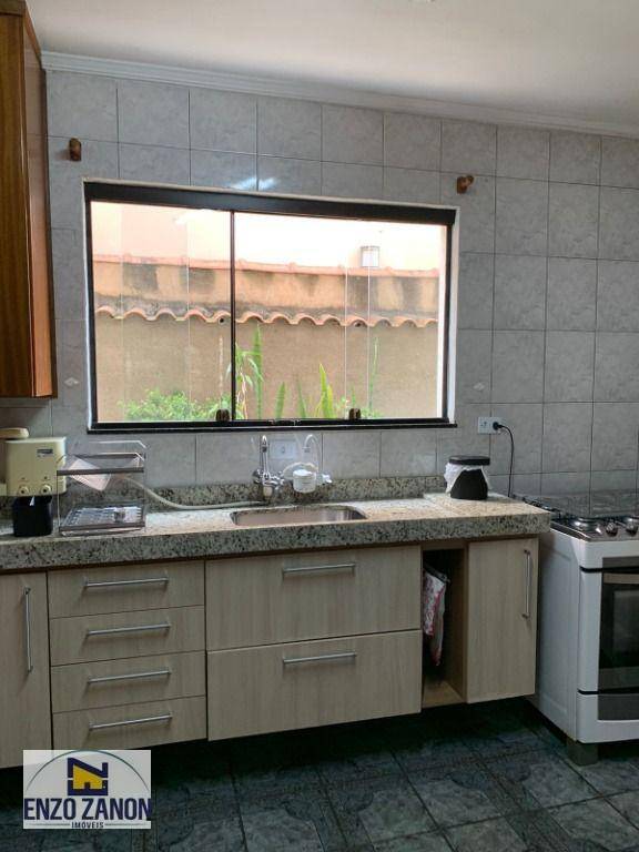 Sobrado à venda com 4 quartos, 175m² - Foto 3