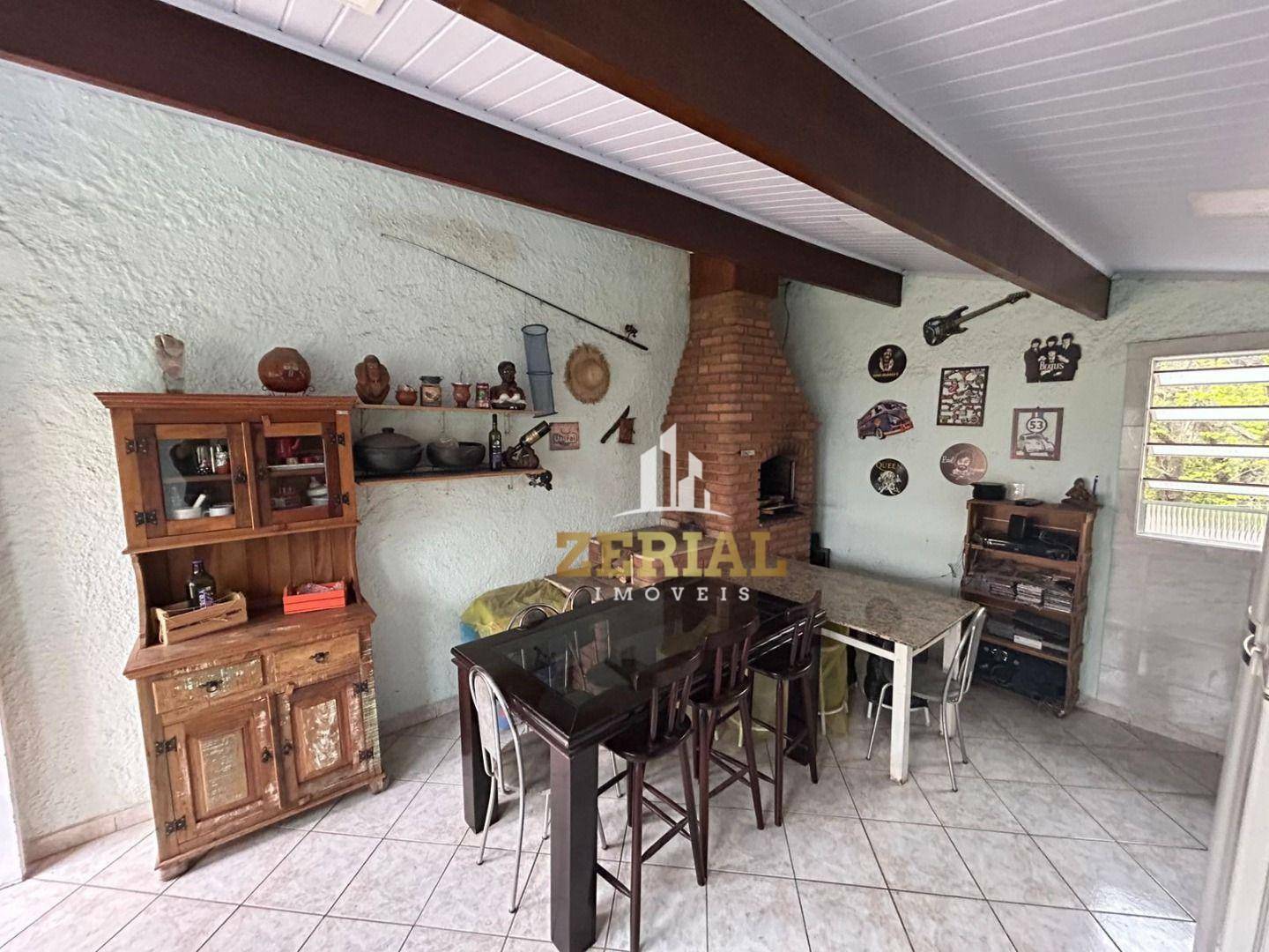 Sobrado à venda com 3 quartos, 140m² - Foto 1