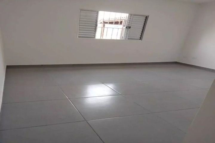 Sobrado à venda com 3 quartos, 240m² - Foto 7