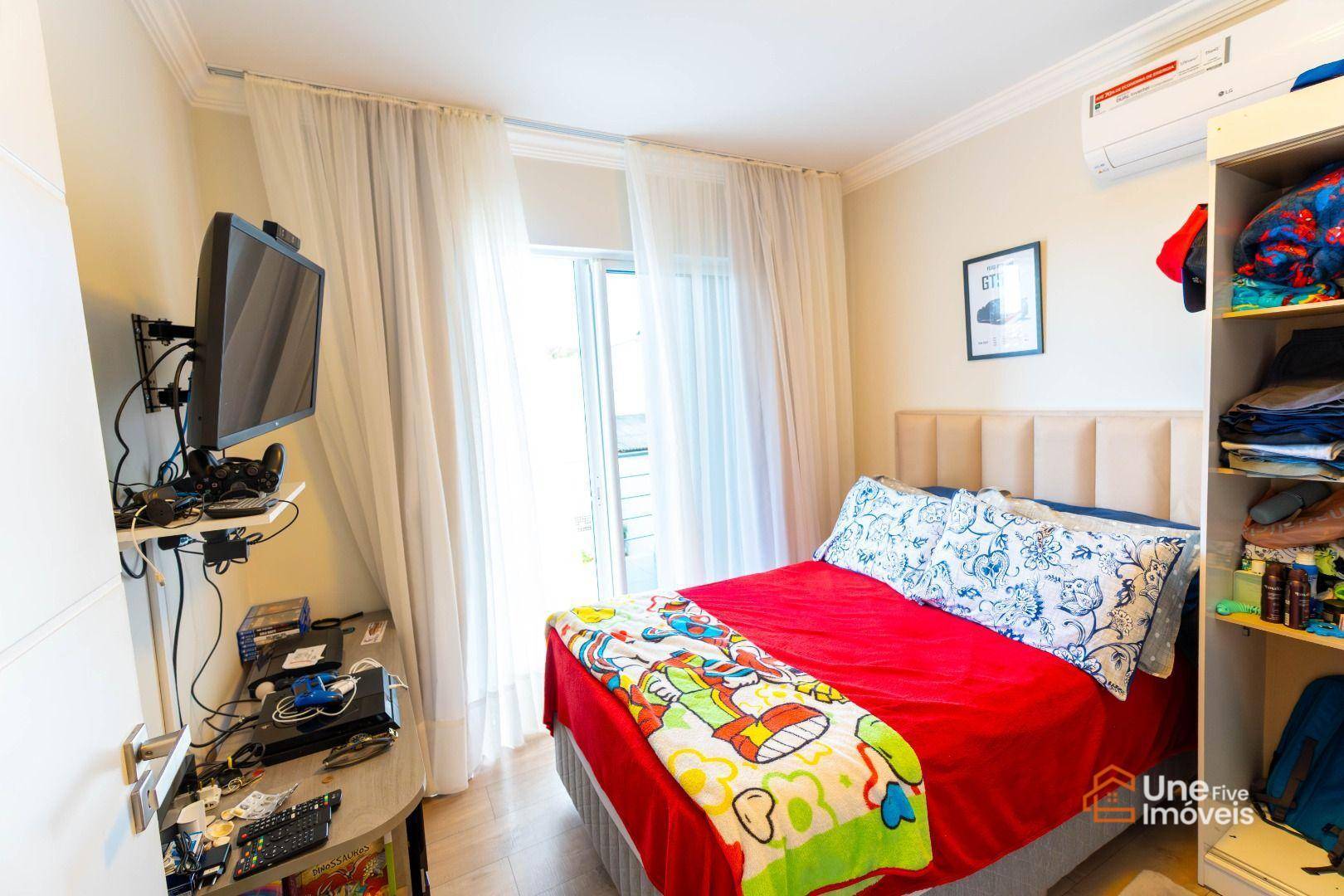 Sobrado, 3 quartos, 241 m² - Foto 38