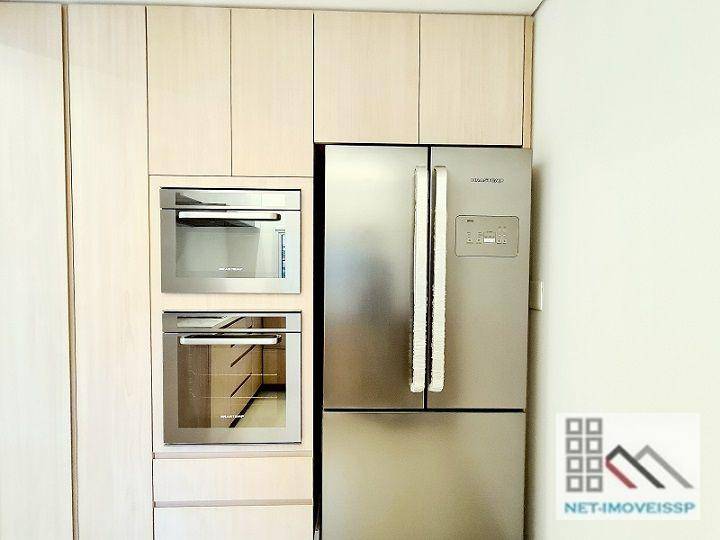 Apartamento à venda com 3 quartos, 211m² - Foto 32