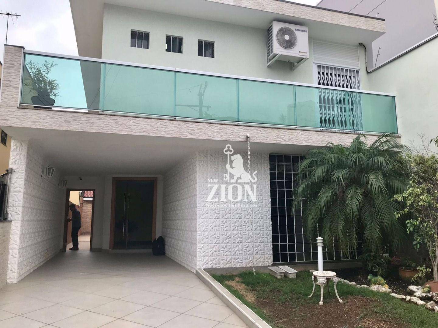 Sobrado à venda com 3 quartos, 212m² - Foto 1