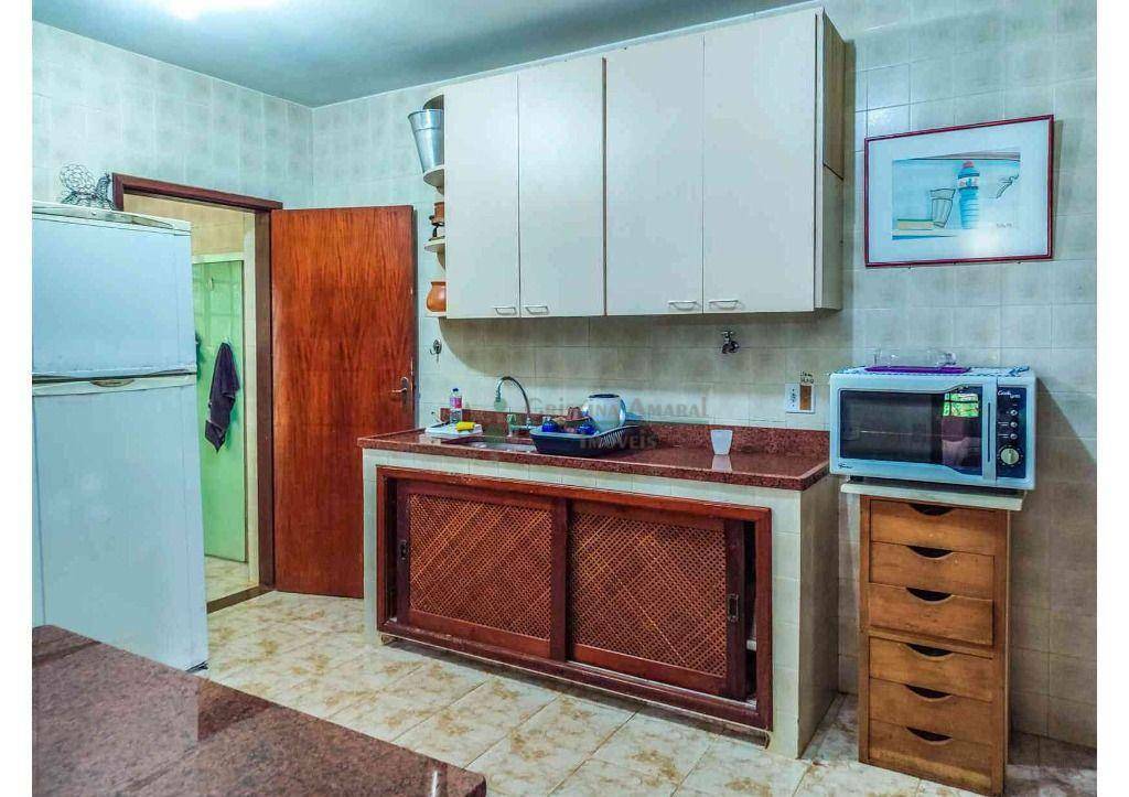 Casa de Condomínio à venda com 4 quartos, 300m² - Foto 8