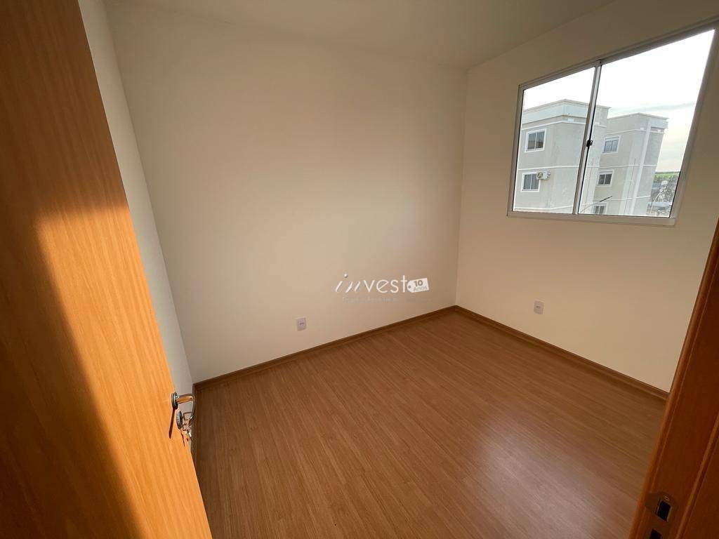 Apartamento à venda com 2 quartos, 42m² - Foto 4