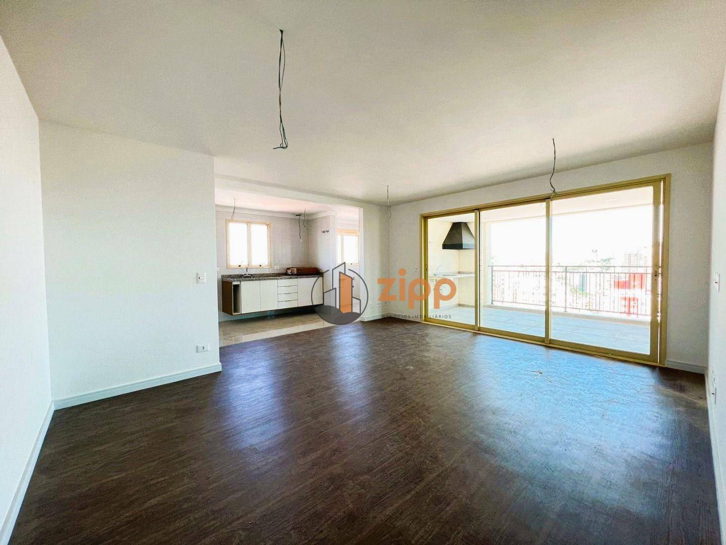 Apartamento à venda com 3 quartos, 120m² - Foto 1