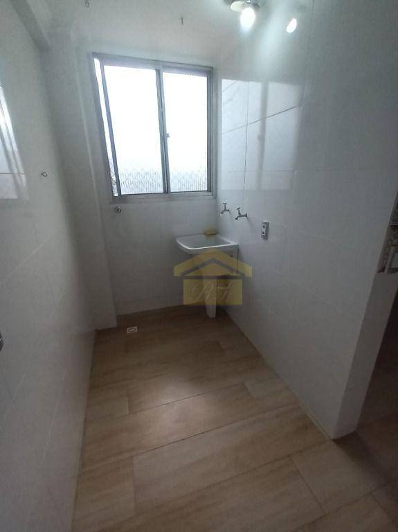 Apartamento à venda com 2 quartos, 60m² - Foto 11