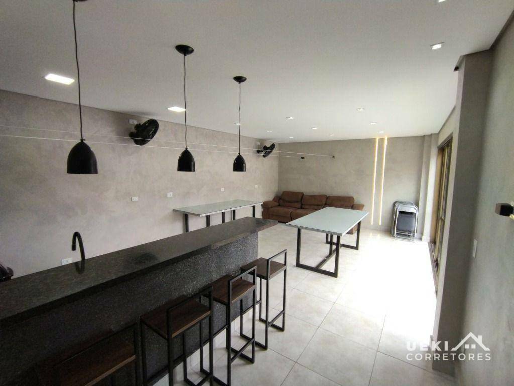 Casa à venda com 3 quartos, 224m² - Foto 2