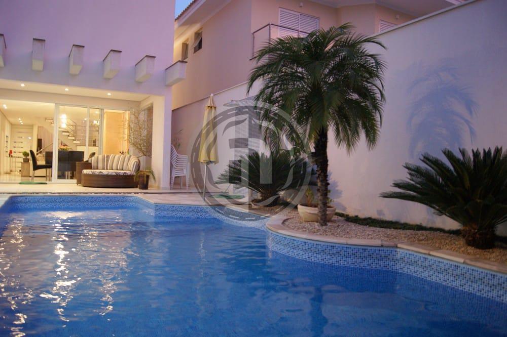 Casa de Condomínio à venda com 3 quartos, 350m² - Foto 4