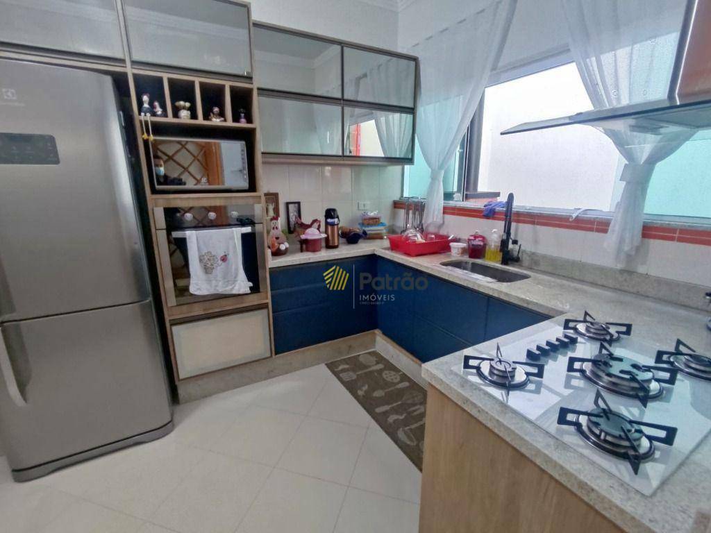 Casa à venda com 3 quartos, 253m² - Foto 15