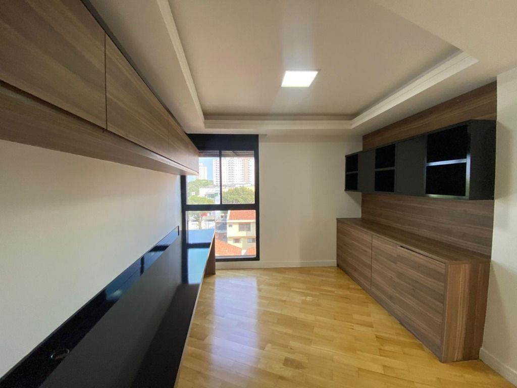 Apartamento à venda com 3 quartos, 220m² - Foto 8