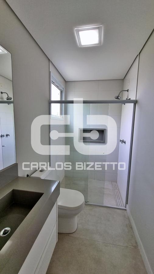 Casa de Condomínio à venda com 4 quartos, 420m² - Foto 32