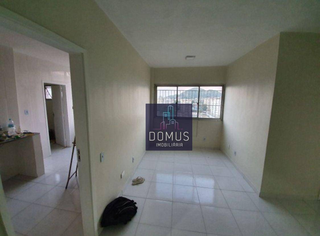 Apartamento à venda com 2 quartos, 68m² - Foto 4