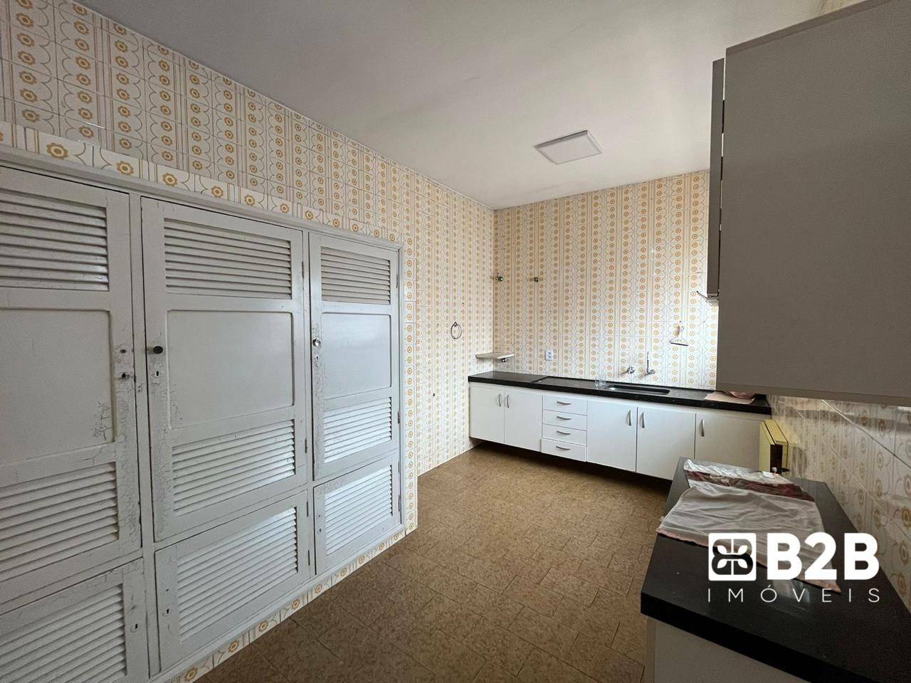 Casa à venda com 3 quartos, 191m² - Foto 6
