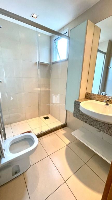 Apartamento à venda com 3 quartos, 259m² - Foto 9