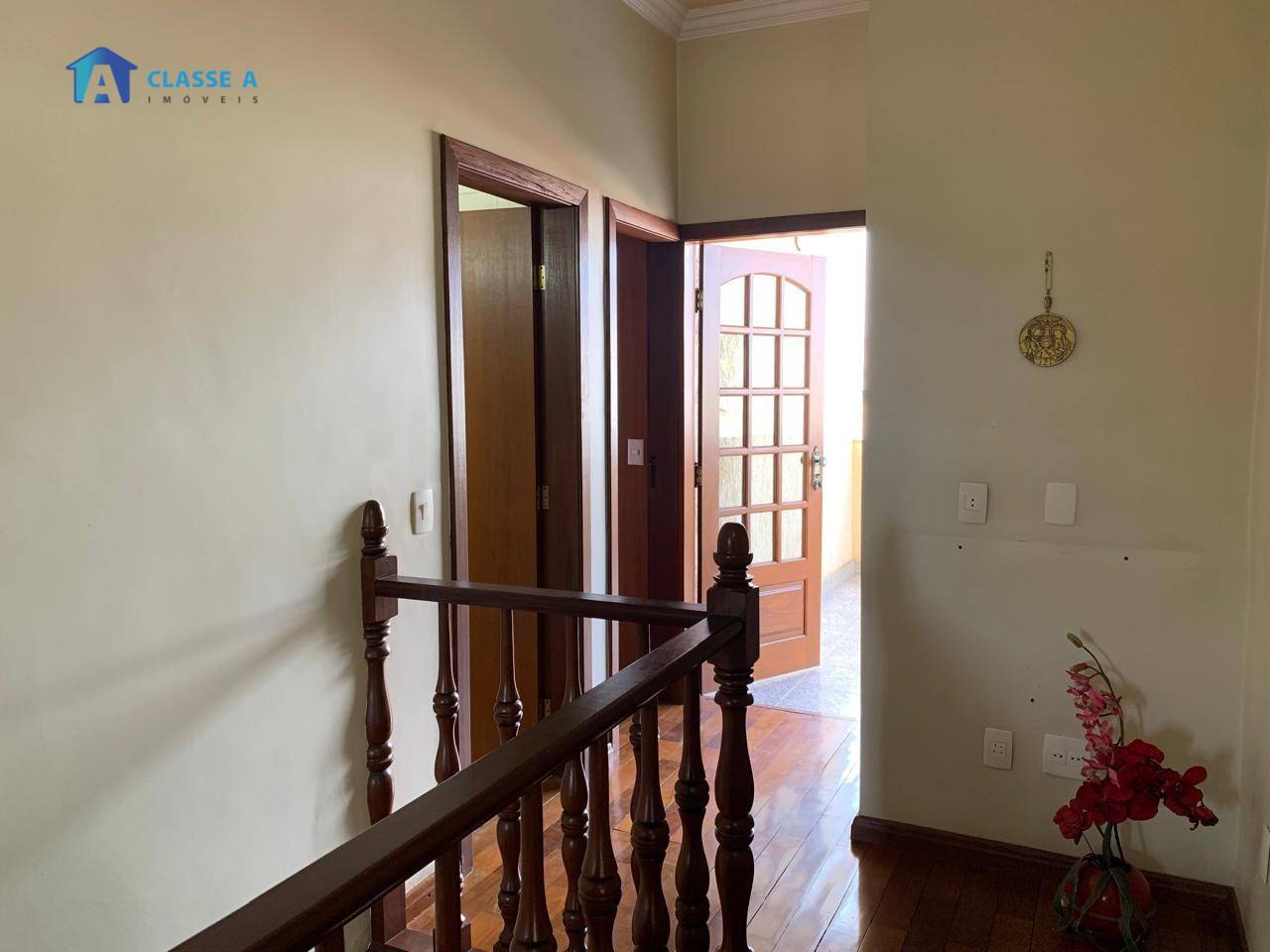 Casa à venda com 4 quartos, 200m² - Foto 17