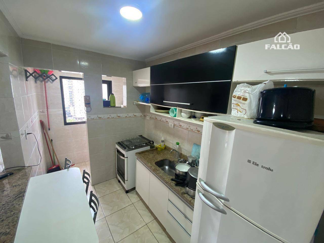 Apartamento à venda com 2 quartos, 60m² - Foto 20