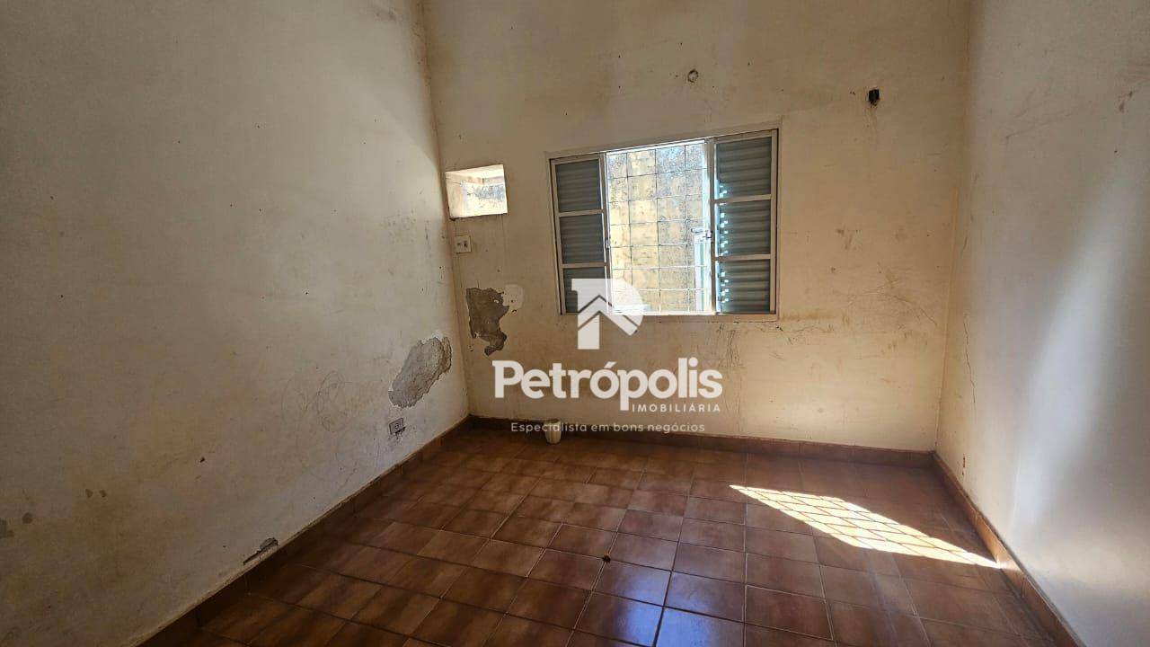 Casa à venda com 5 quartos, 350m² - Foto 9