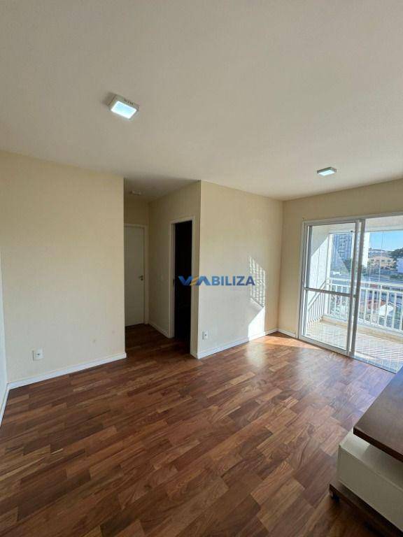 Apartamento à venda com 2 quartos, 62m² - Foto 4