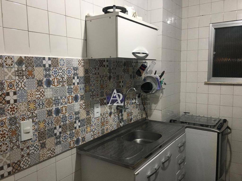 Apartamento à venda com 2 quartos, 61m² - Foto 6