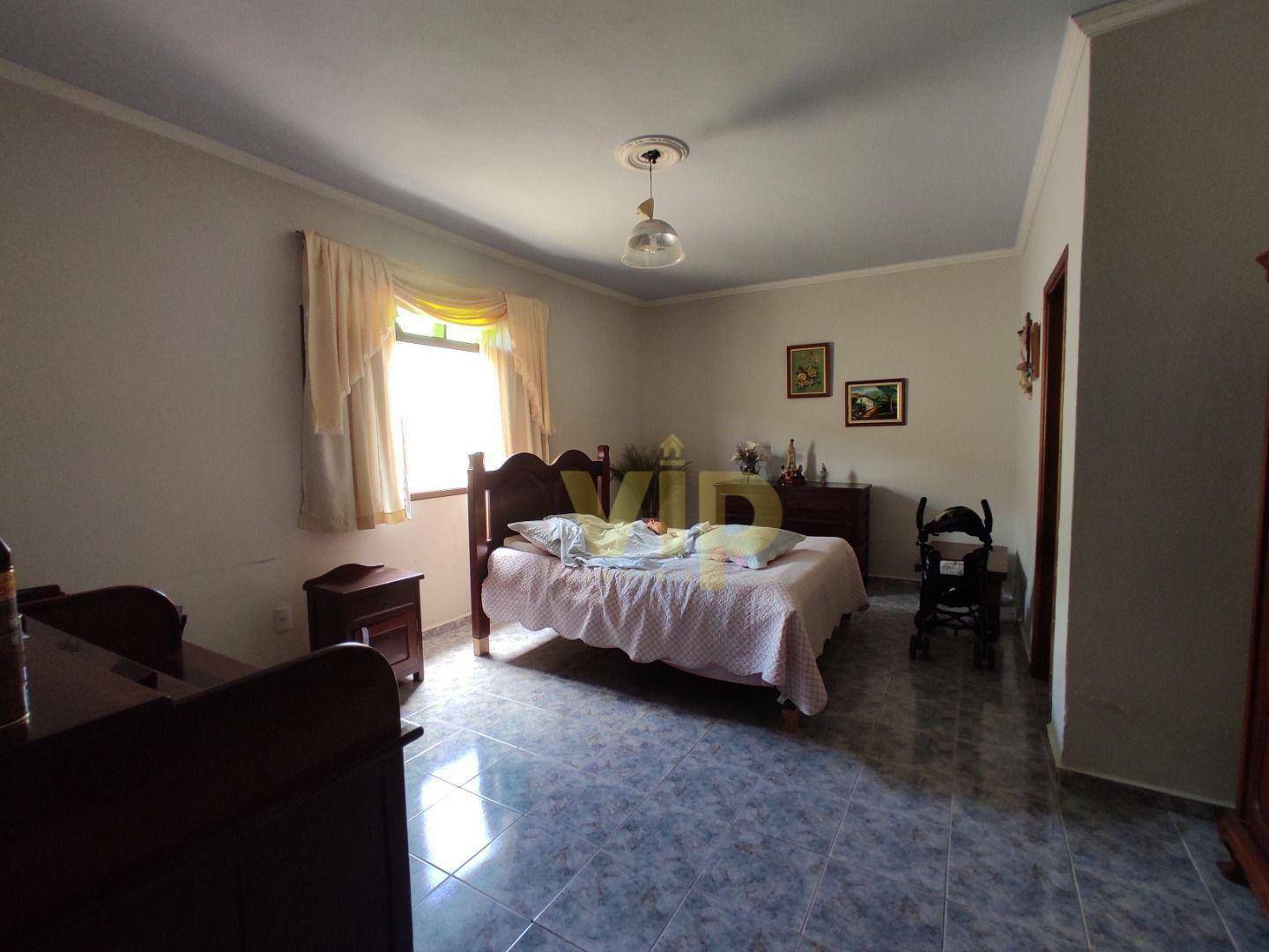 Casa à venda com 3 quartos, 274m² - Foto 8