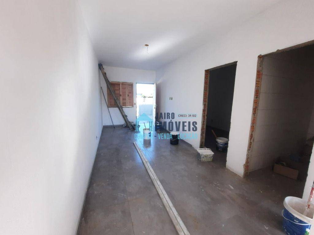 Casa à venda com 2 quartos, 55m² - Foto 11