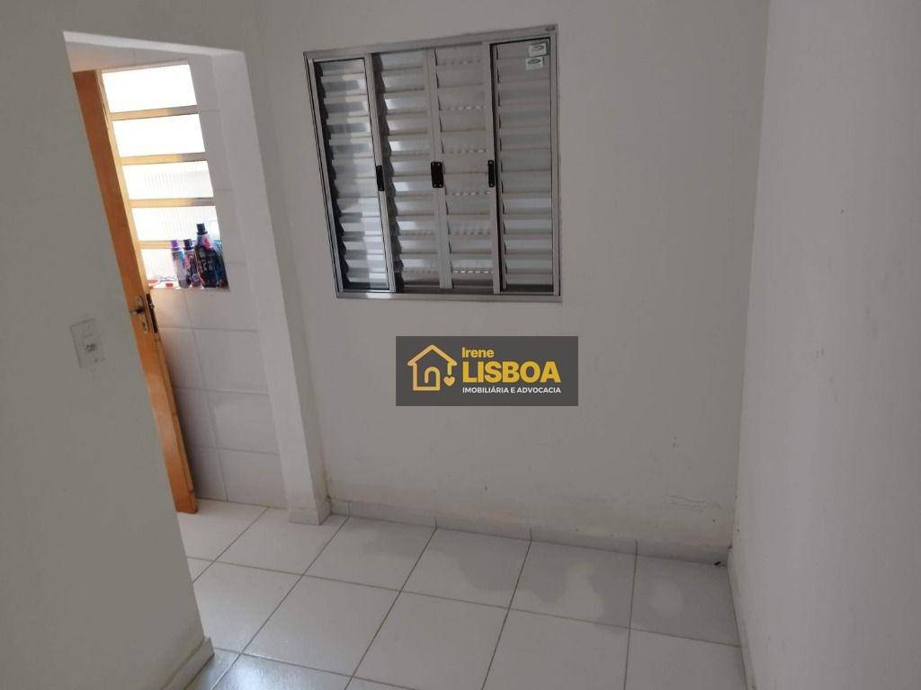 Casa à venda com 2 quartos, 125m² - Foto 12