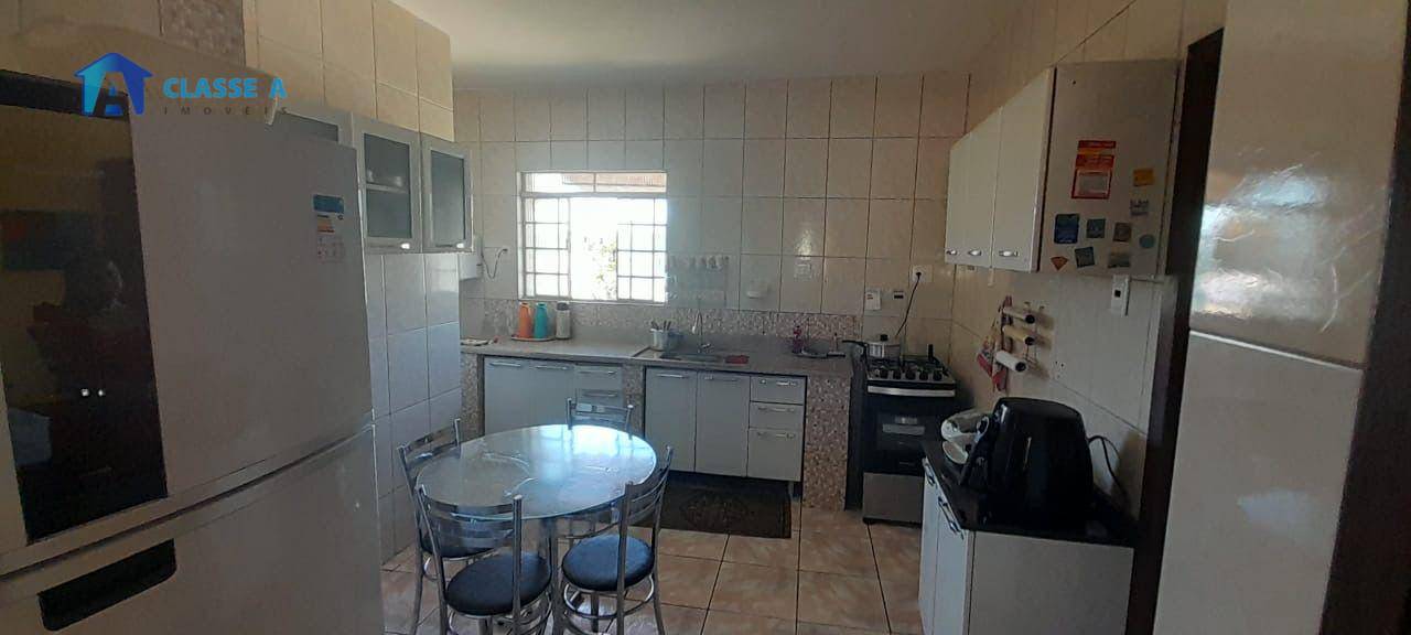 Casa à venda com 3 quartos, 99m² - Foto 17